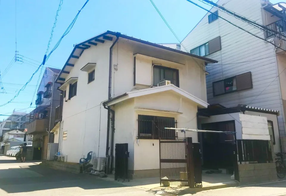 Shin Osaka Backpacker’s Hostel?