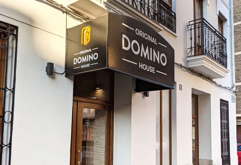 Original Domino House
