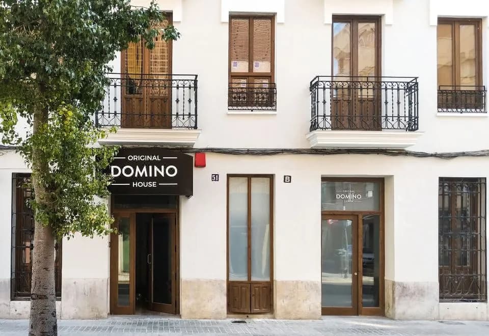 Original Domino House