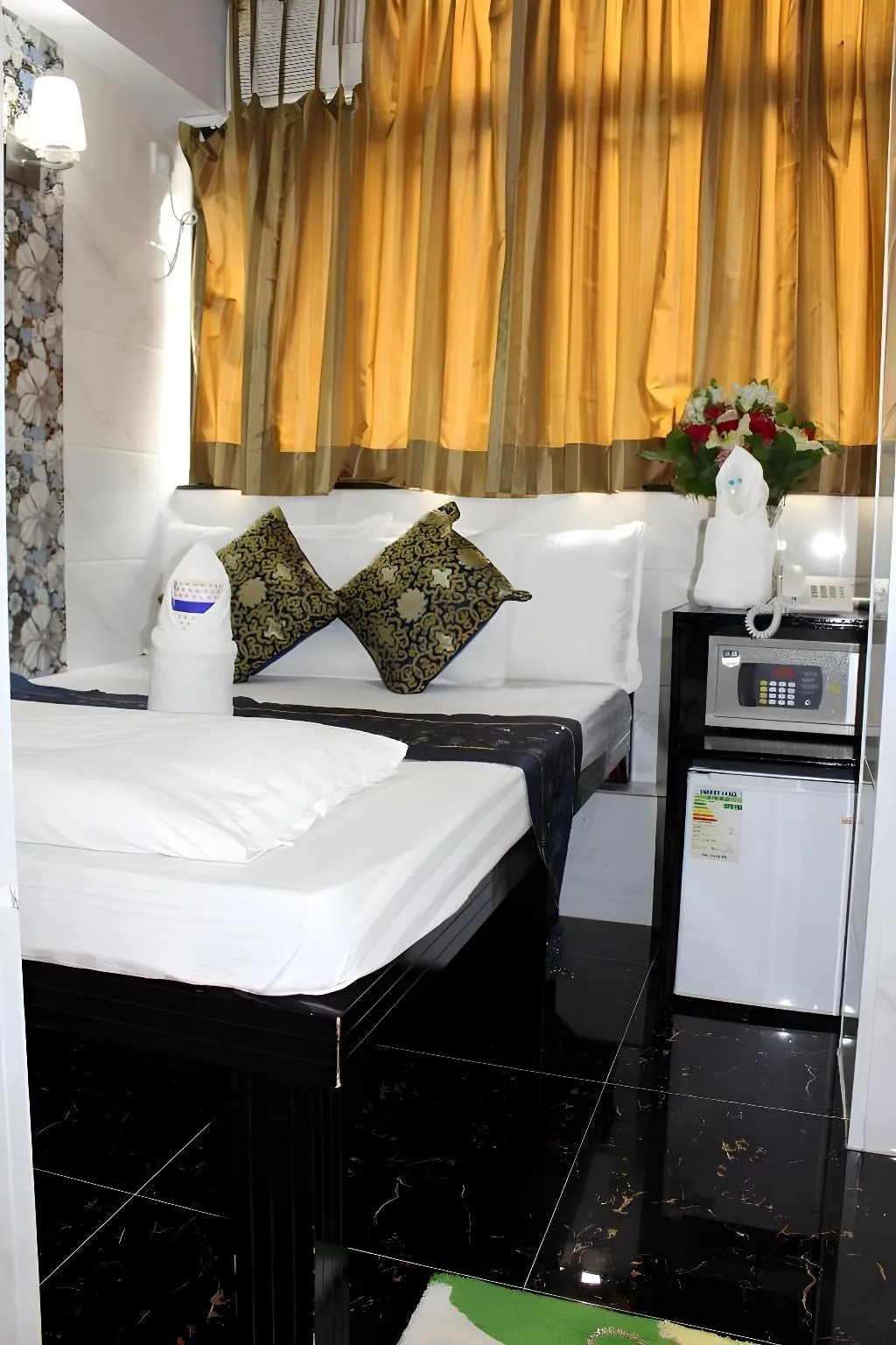 Leisure Hostel