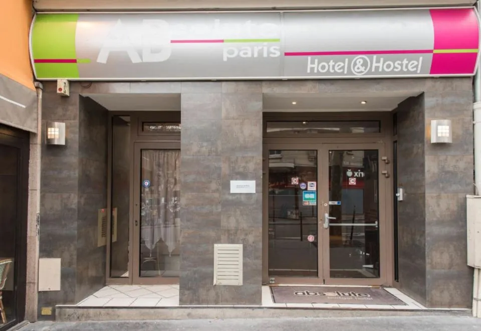 Absolute Hotel Paris République