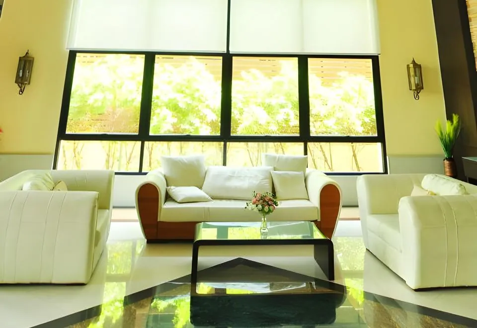 42Grand Residence