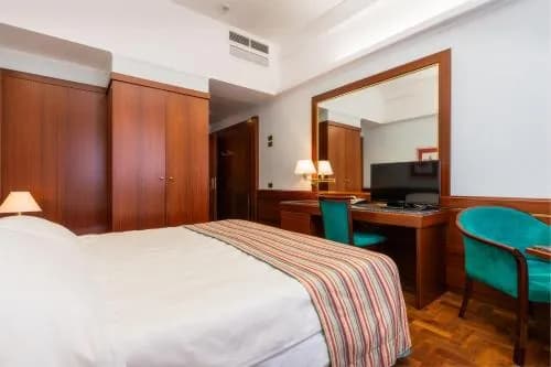 Hotel Crivi's
