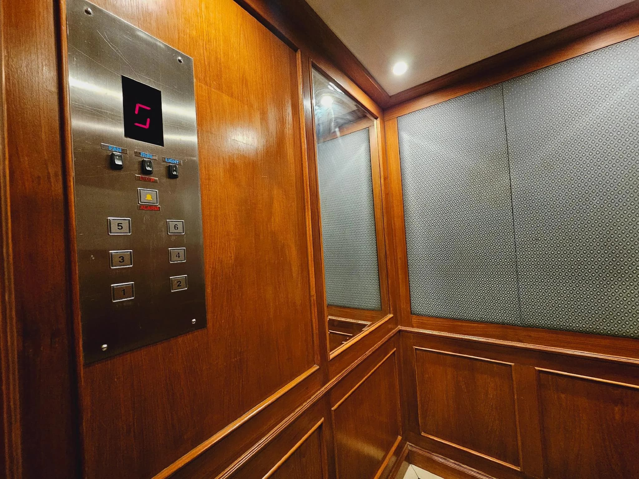 Private rooms in Phatumwan near siam ,samyan,chula