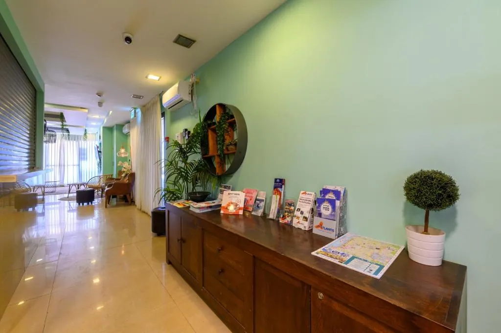Marina Beach Hotel