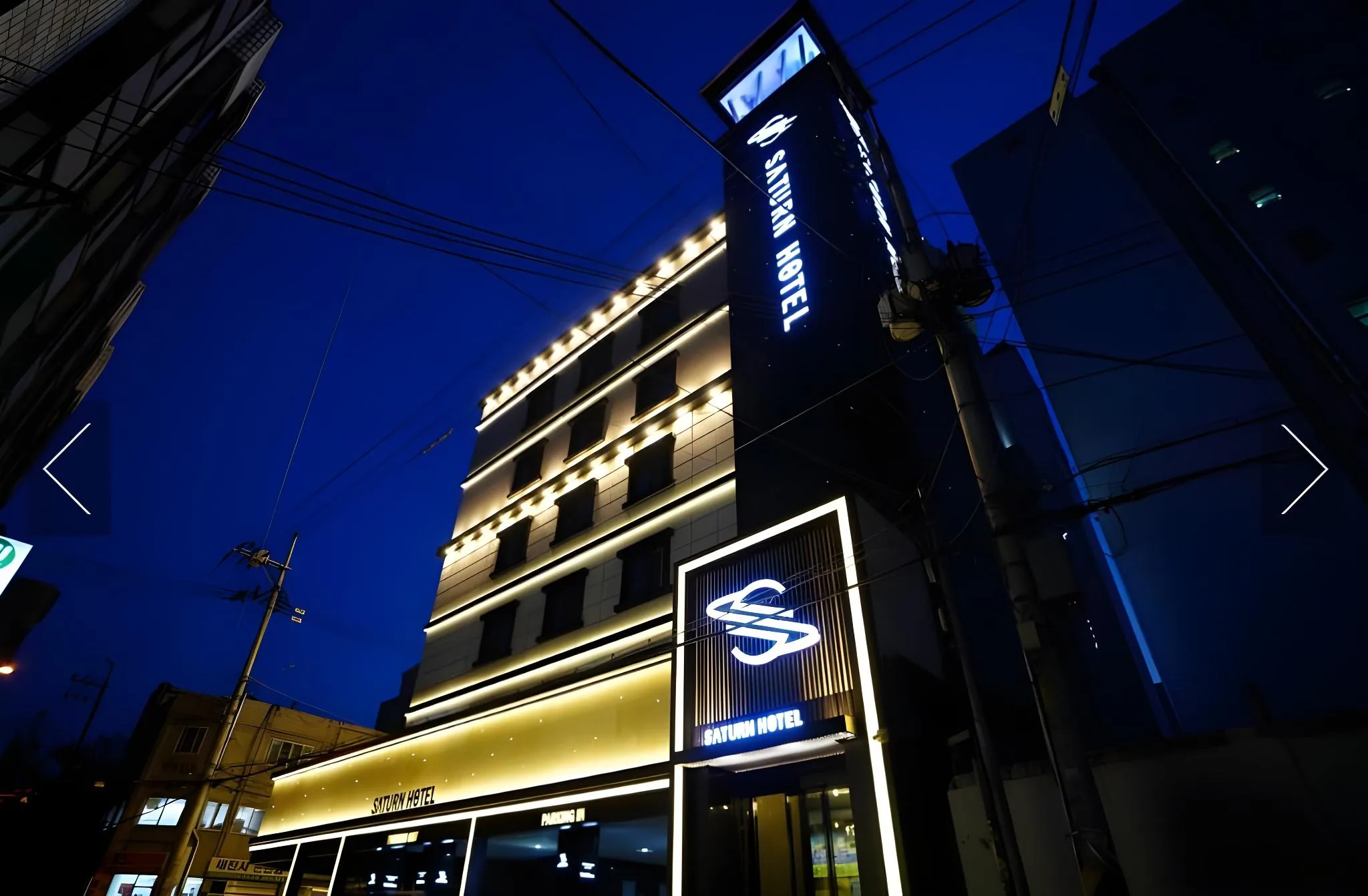 SATURN HOTEL
