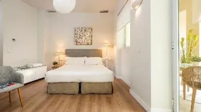 Suites Sevilla Plaza