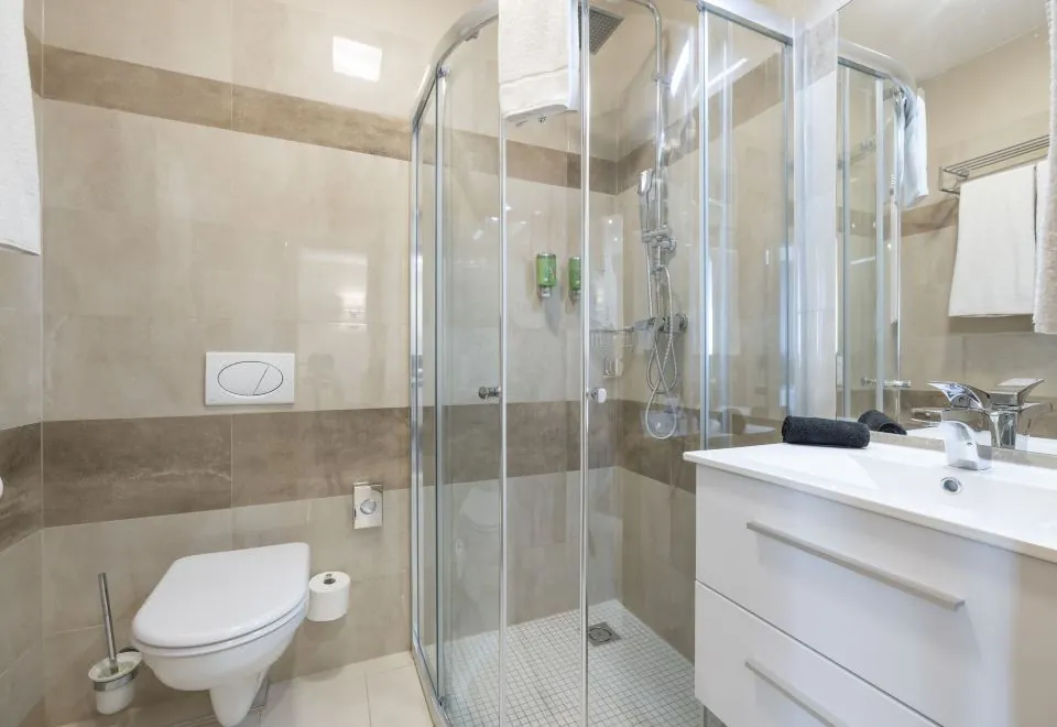 Silver Crown Hotel & Residence, Palace Quarter