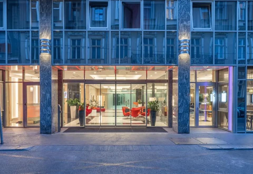 Silver Crown Hotel & Residence, Palace Quarter