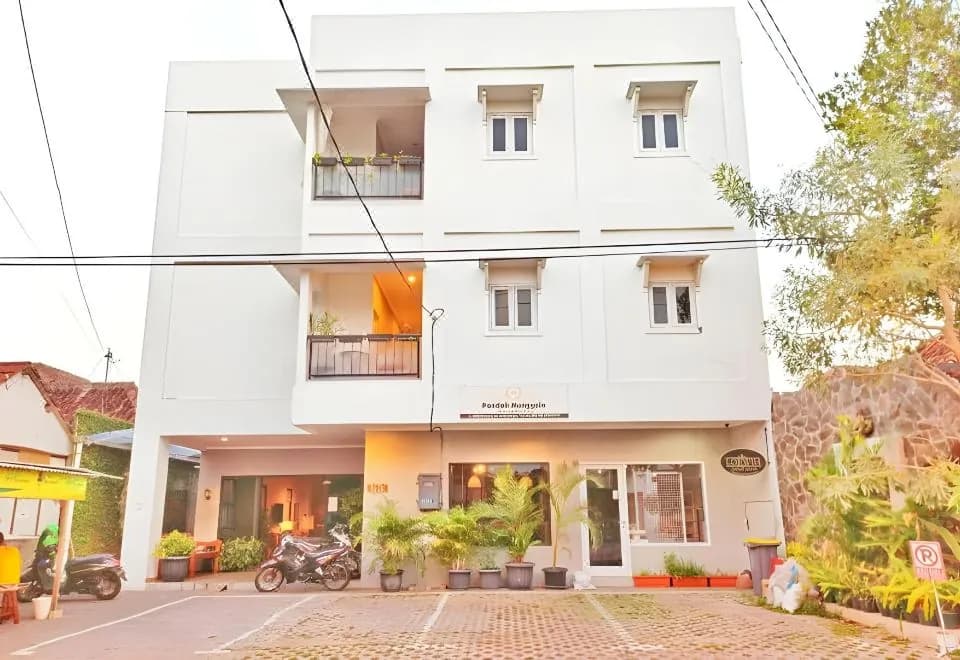 Manggolo Homestay Syariah