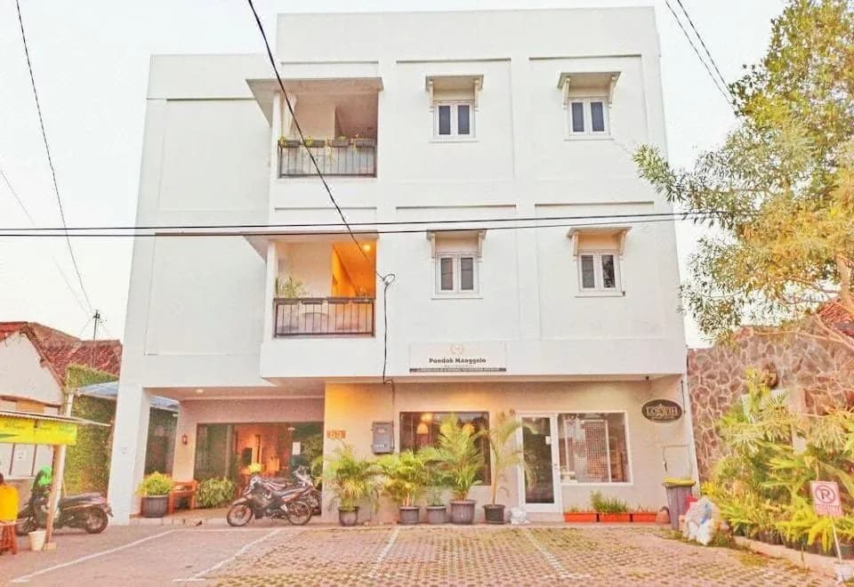Manggolo Homestay Syariah