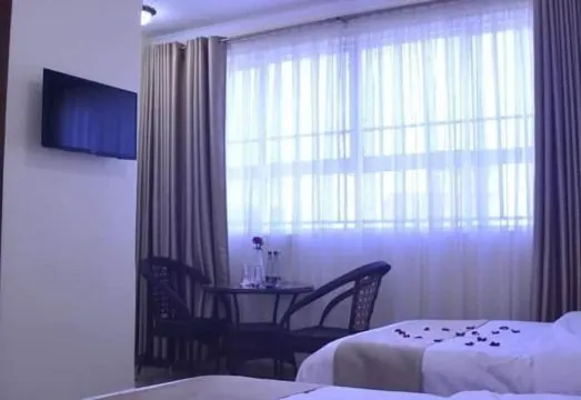 Delfirm Hotel