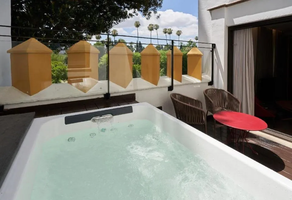 Suites Murillo Plaza Sta. Cruz