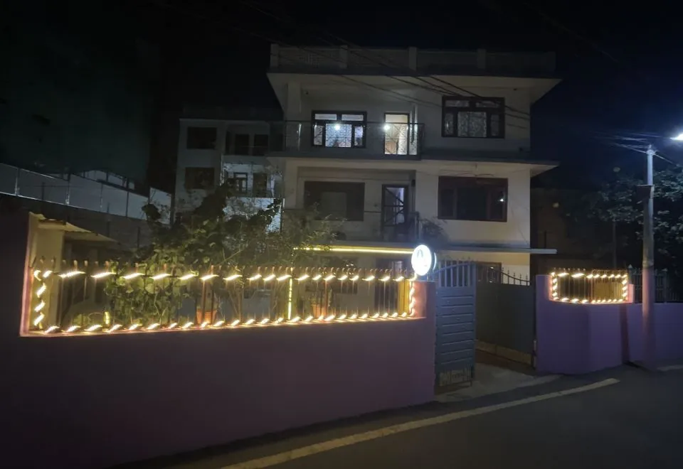 Nirvaan Guest House