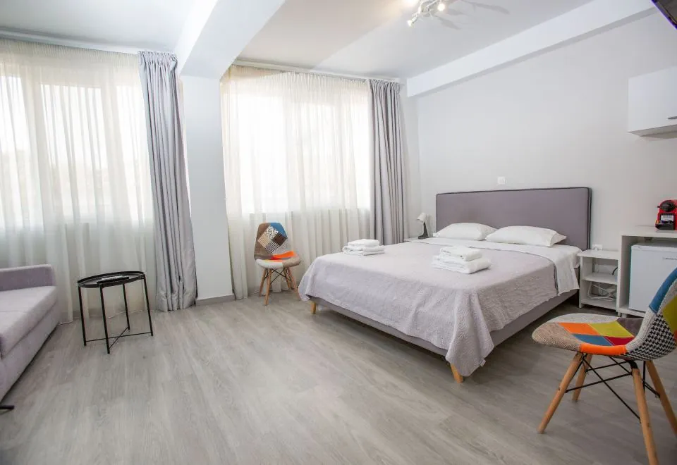 Raise Boutique Rooms in the Center of Athens