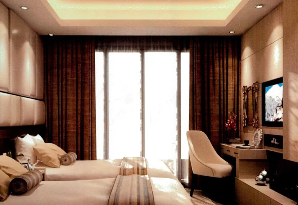 Grand City Hotel