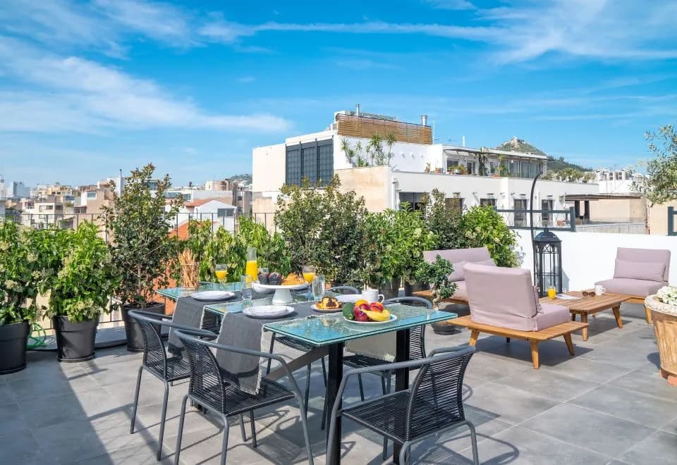 Mythos Luxury Suites