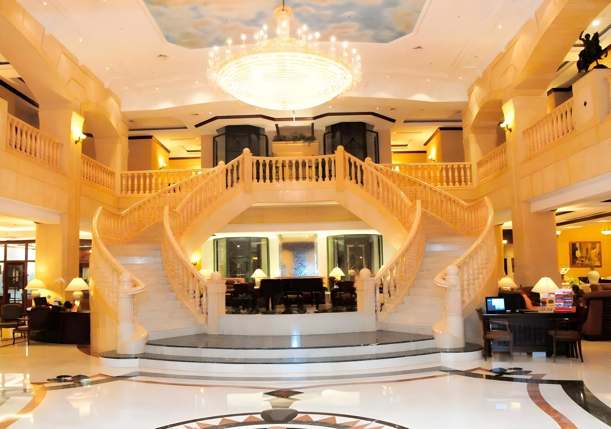 Knight Castle Hotel - formerly known as Carlton Palace Hotel