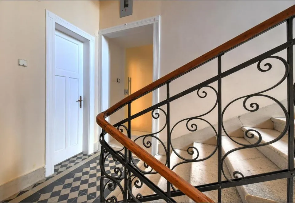 Via Porto Rooms