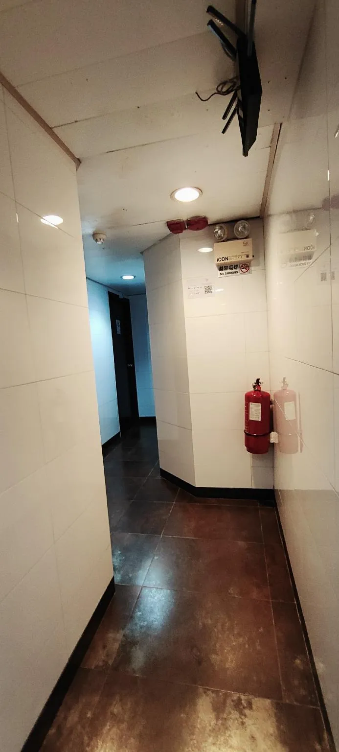 FOUR SEASONS HOSTEL