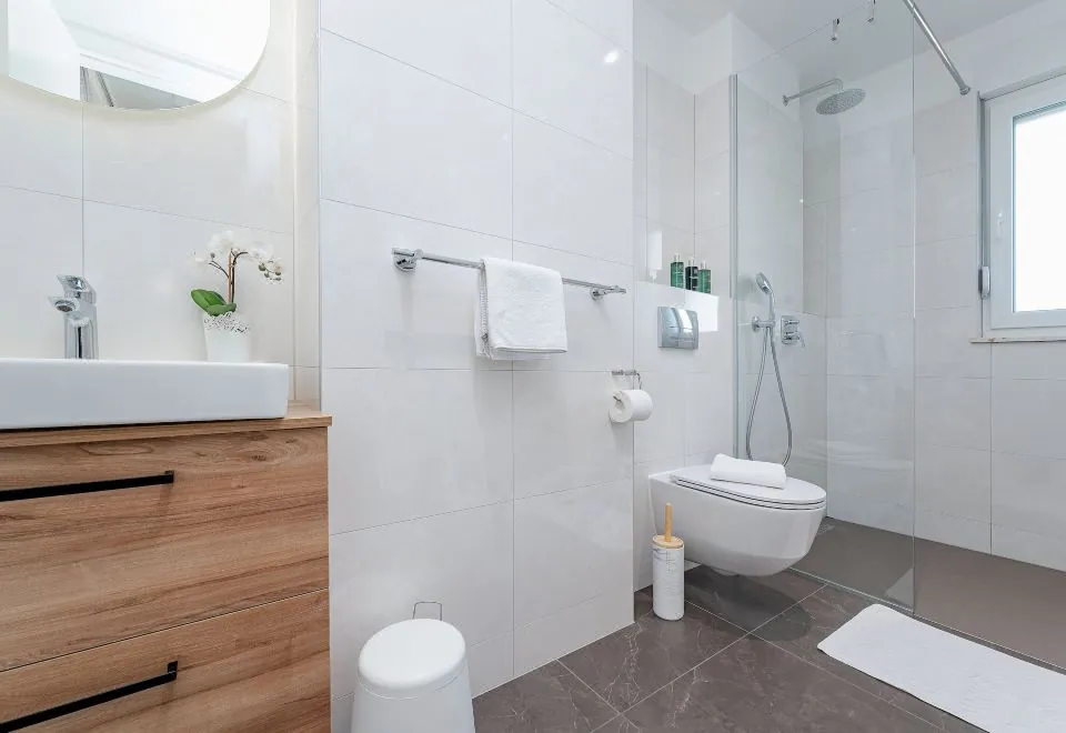 Seven Seas Residence