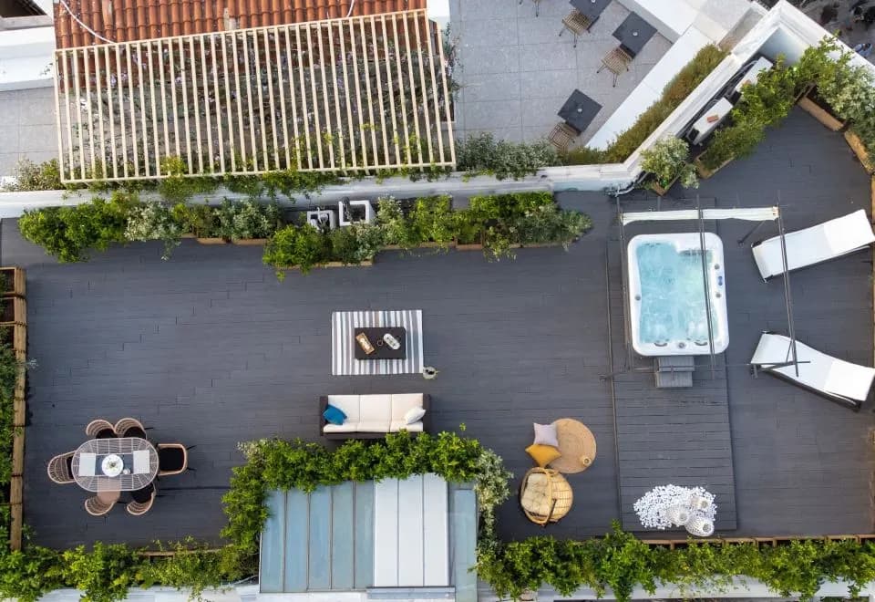 Plaka Arch Suites