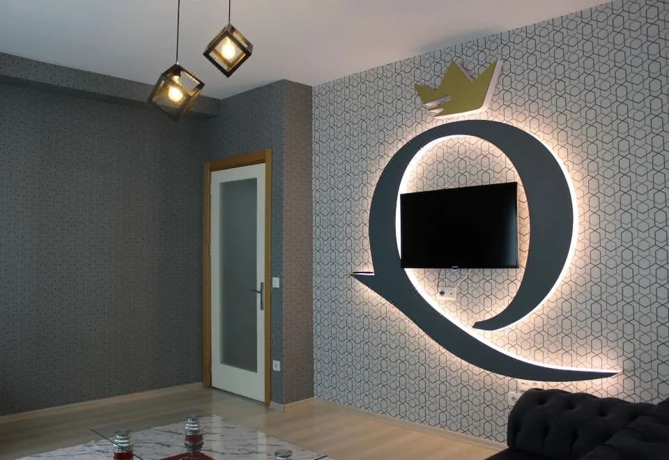 Quars Suite