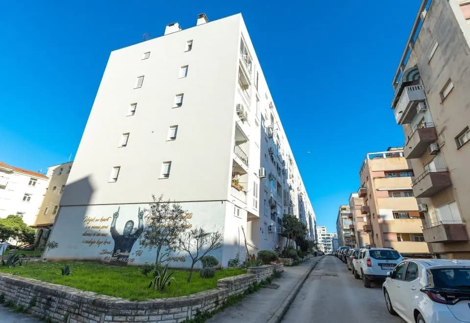 De Lux Apartment Near the Bridge