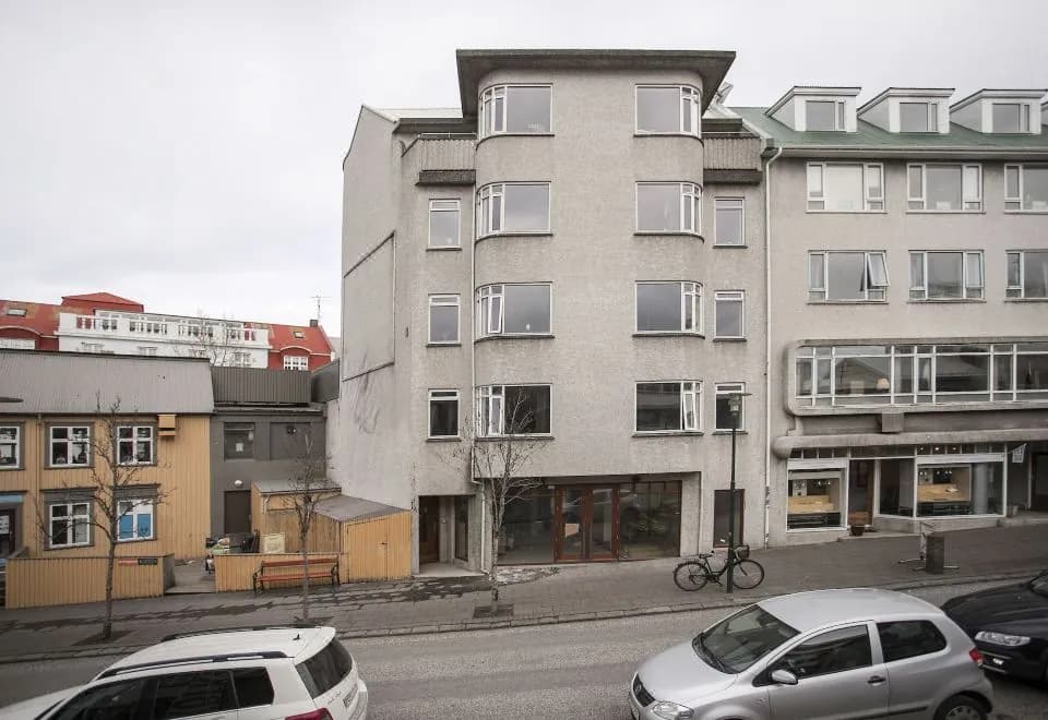 Ava Apartments