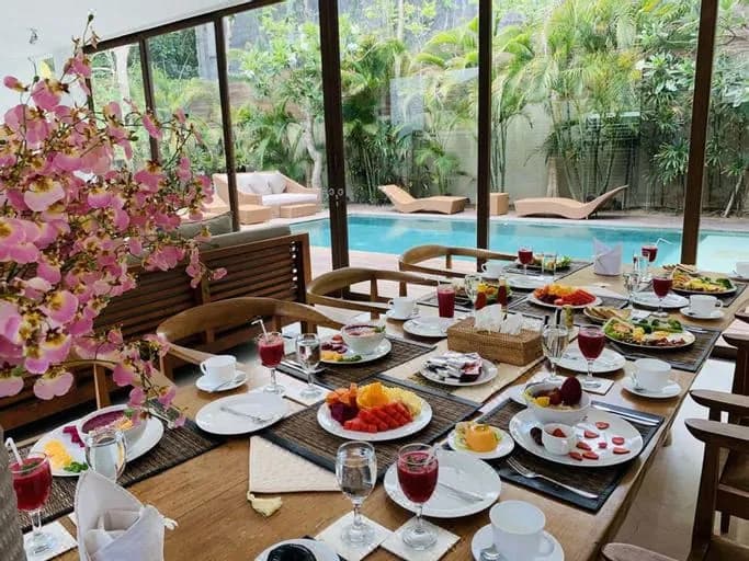 Villa Beach Axis