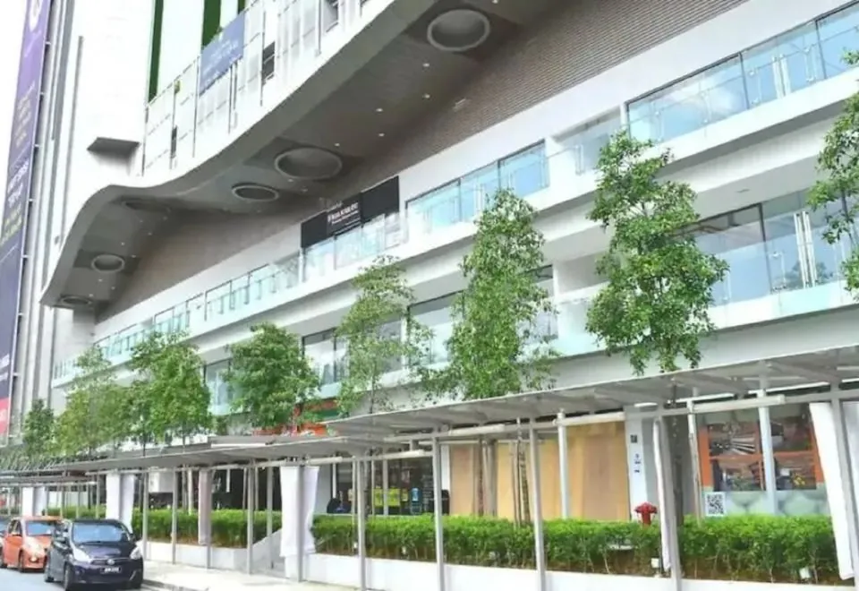 Hala Robertson Suites