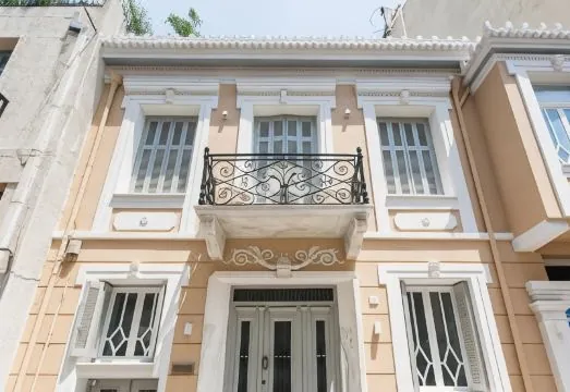 Step One | Luxury Suites right in the heart of Acropolis next to metro station