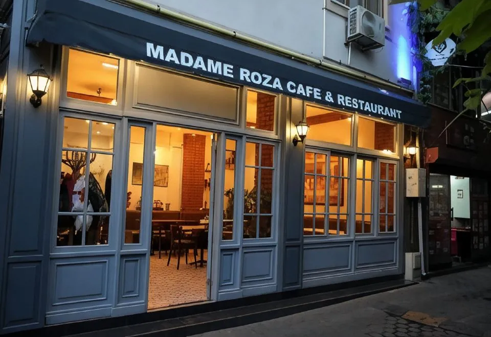 Madame Roza