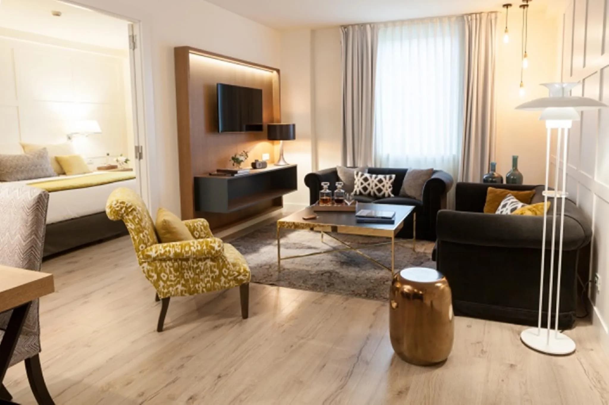 Gallery Hotel