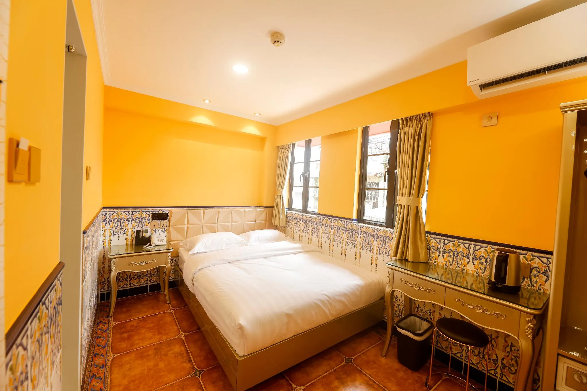 Family Inn (Rua De Camilo Pessanha Branch)