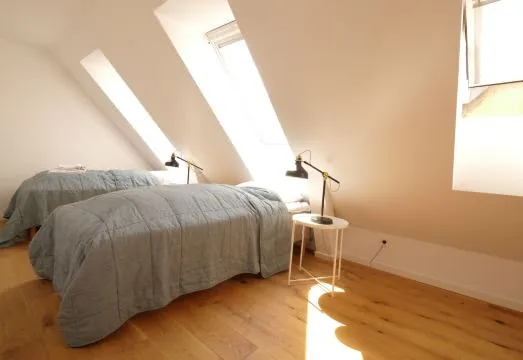 Rent a Place 5