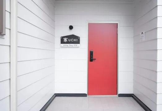 Uchi Living Stay Kcu