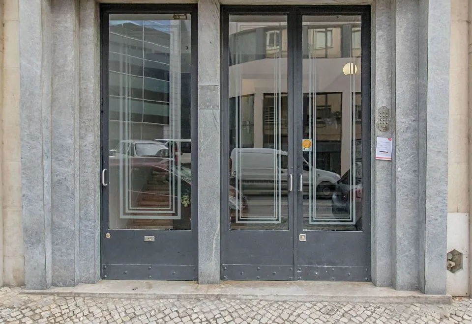 Marques de Pombal Metropolitan Flat