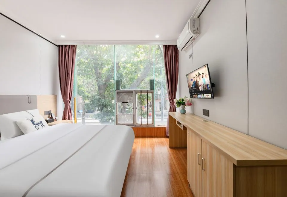 Xinhe Hotel