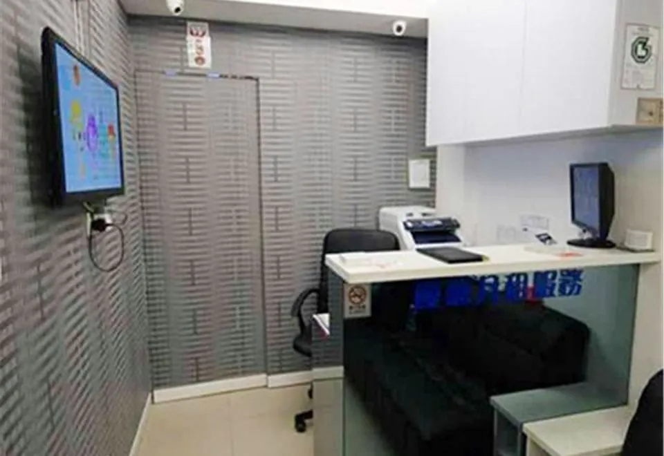Tsuen Hostel