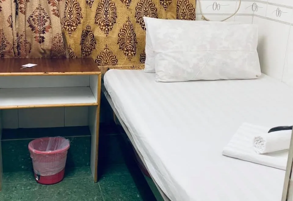 Tsuen Hostel