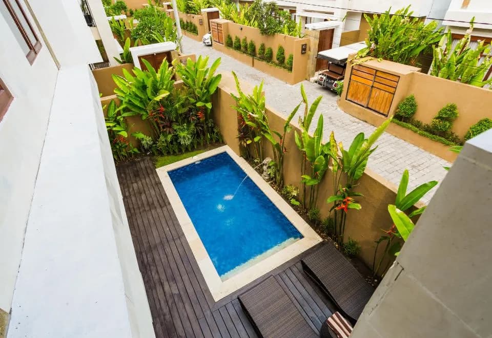 Royal Garden Villas