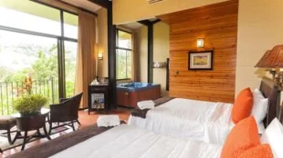 Hotel Arenal Kioro Suites & Spa