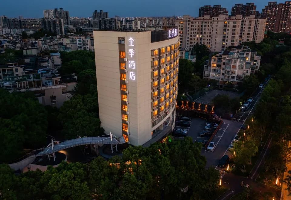JiHotel