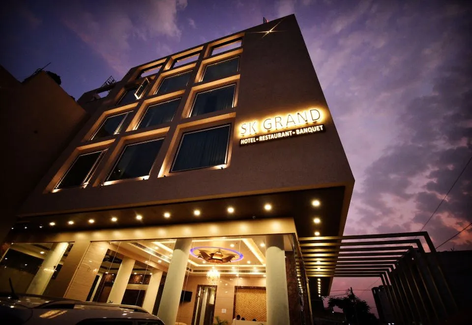 Hotel SK Grand