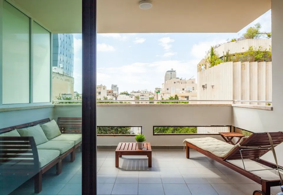 Sunny Luxary Apartments