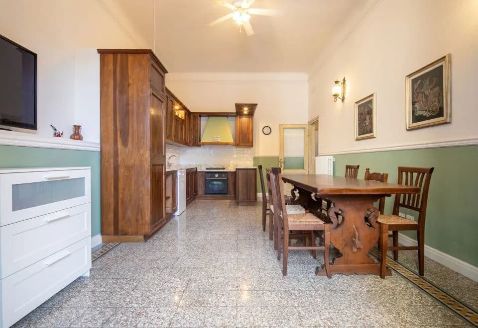 Santa Maria Novella 4 Bedrooms