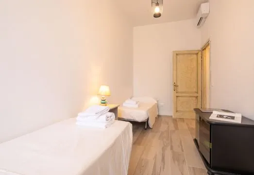 Santa Maria Novella 4 Bedrooms