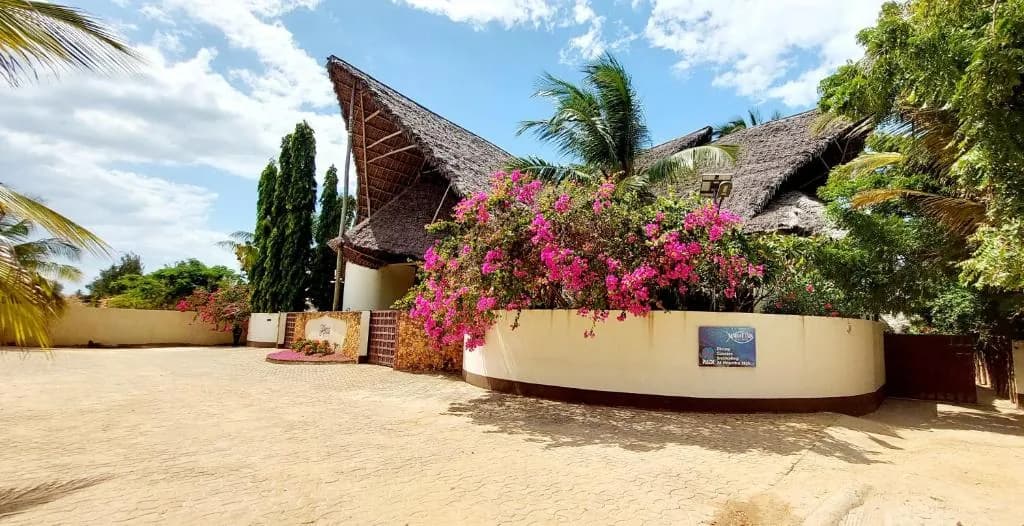 Kena Beach Hotel