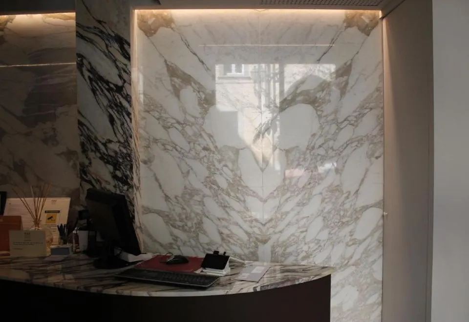Donati Luxury Tower Suites